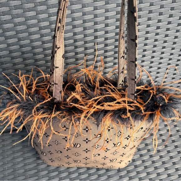 Brown and Black Feathered Bag - Picture 6 of 6
